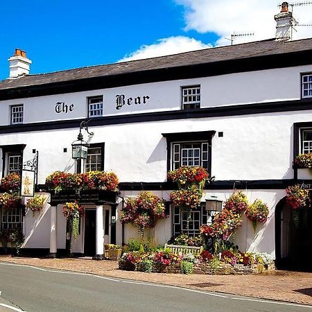Bear Crickhowell Exterior photo